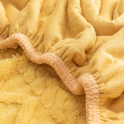 冬の暖かさのために滑らないマットレスカバー 133x72 繊維密度 装着シートセット