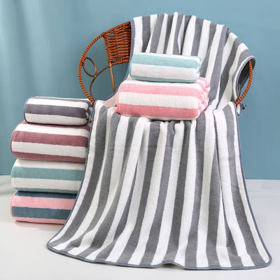厚いサンゴのベルベットビーチタオル 32*32cm/ 35*75cm/ 70*140cm/ ホテルのゲストのためにカスタム