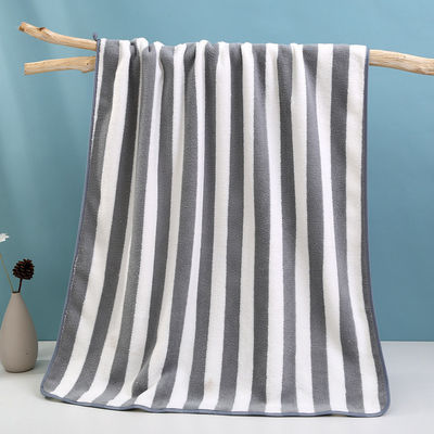厚いサンゴのベルベットビーチタオル 32*32cm/ 35*75cm/ 70*140cm/ ホテルのゲストのためにカスタム