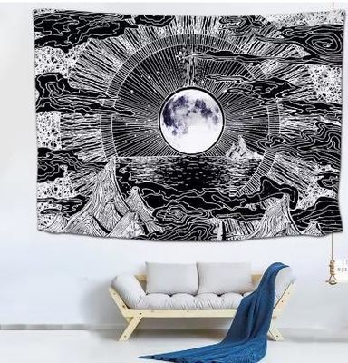 1500MMx1000MM 寝床の背景の壁飾りのために太陽の装飾絵のタペストリー