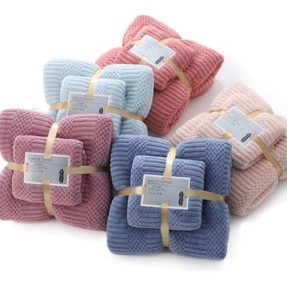 厚くて吸収性の高いサンゴの毛皮 究極の快適さのために