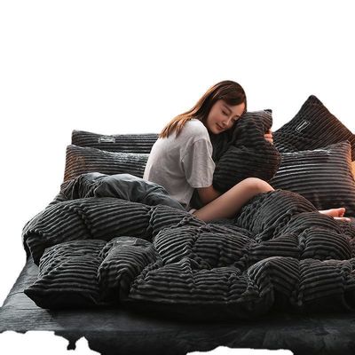 秋と冬の厚い寝具セット 純色のコーラルベルベットクウェルトカバーセット