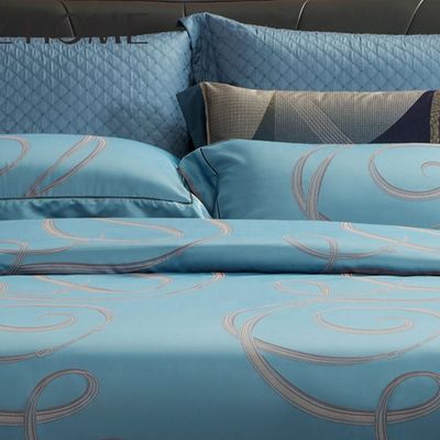 快適な睡眠体験のために 300TC ビスコース コットン ジャックワード 4Pcs ベッドルームセット