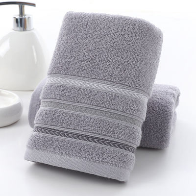 顧客ロゴ 100% 綿タオル 30 x 14 インチ スーパー吸収性 迅速乾燥 トイレタオル